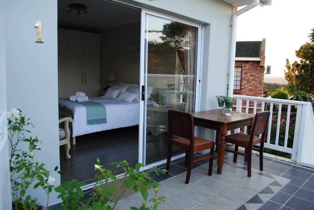 Larkspur Place East London Exterior photo